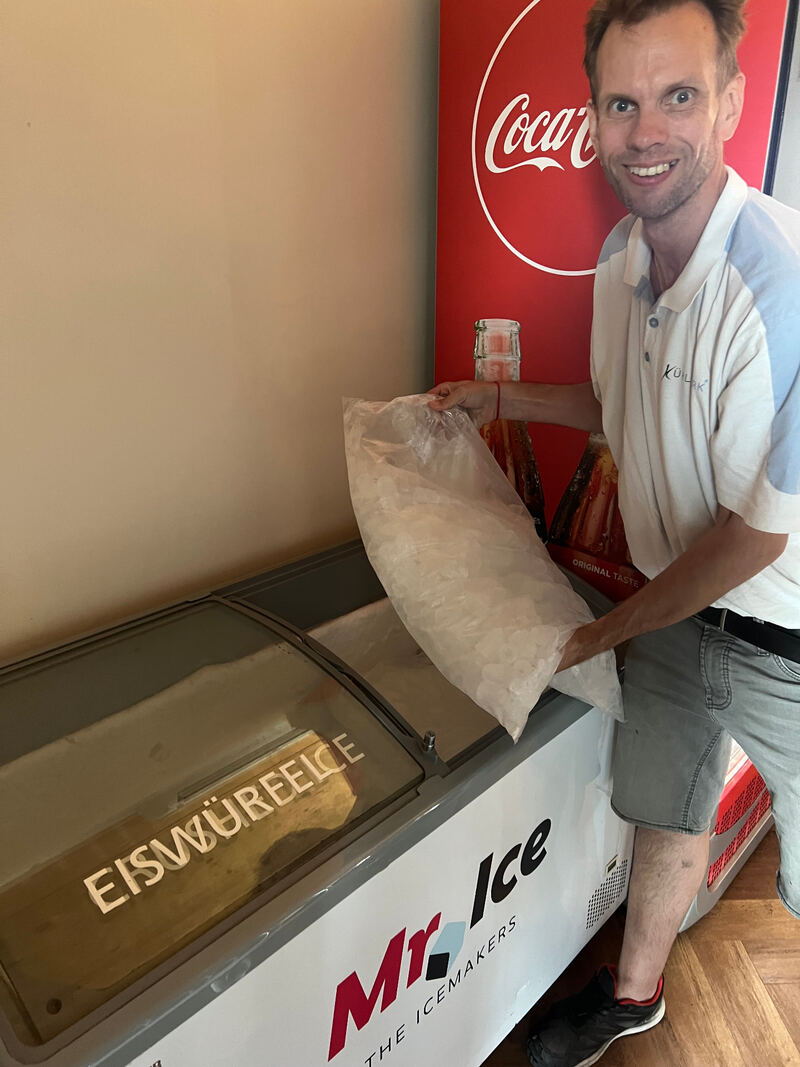 Mr Ice Eiswürfel Lieferung Tankstelle